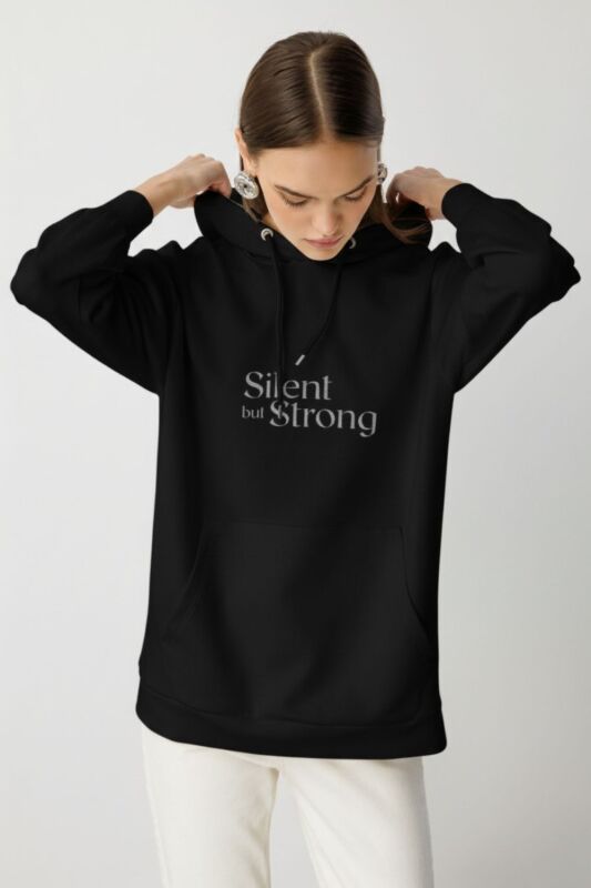 Mizalle Yumuşak Dokulu Kapüşonlu Siyah Sweatshirt · 3