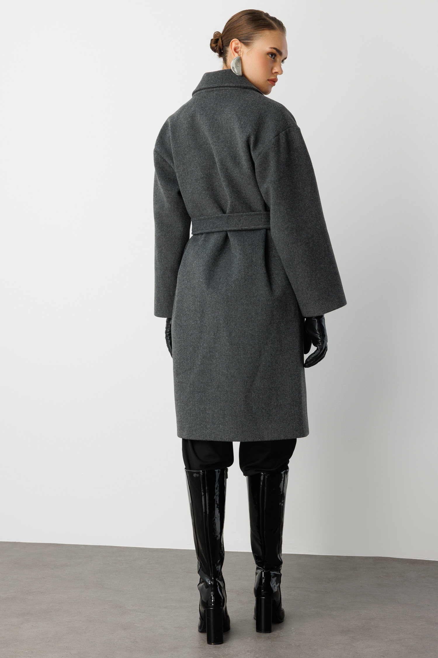 Mizalle Yünlü Kaşe Doku Torba Cepli Basic Antrasit Kaban - Mizalle