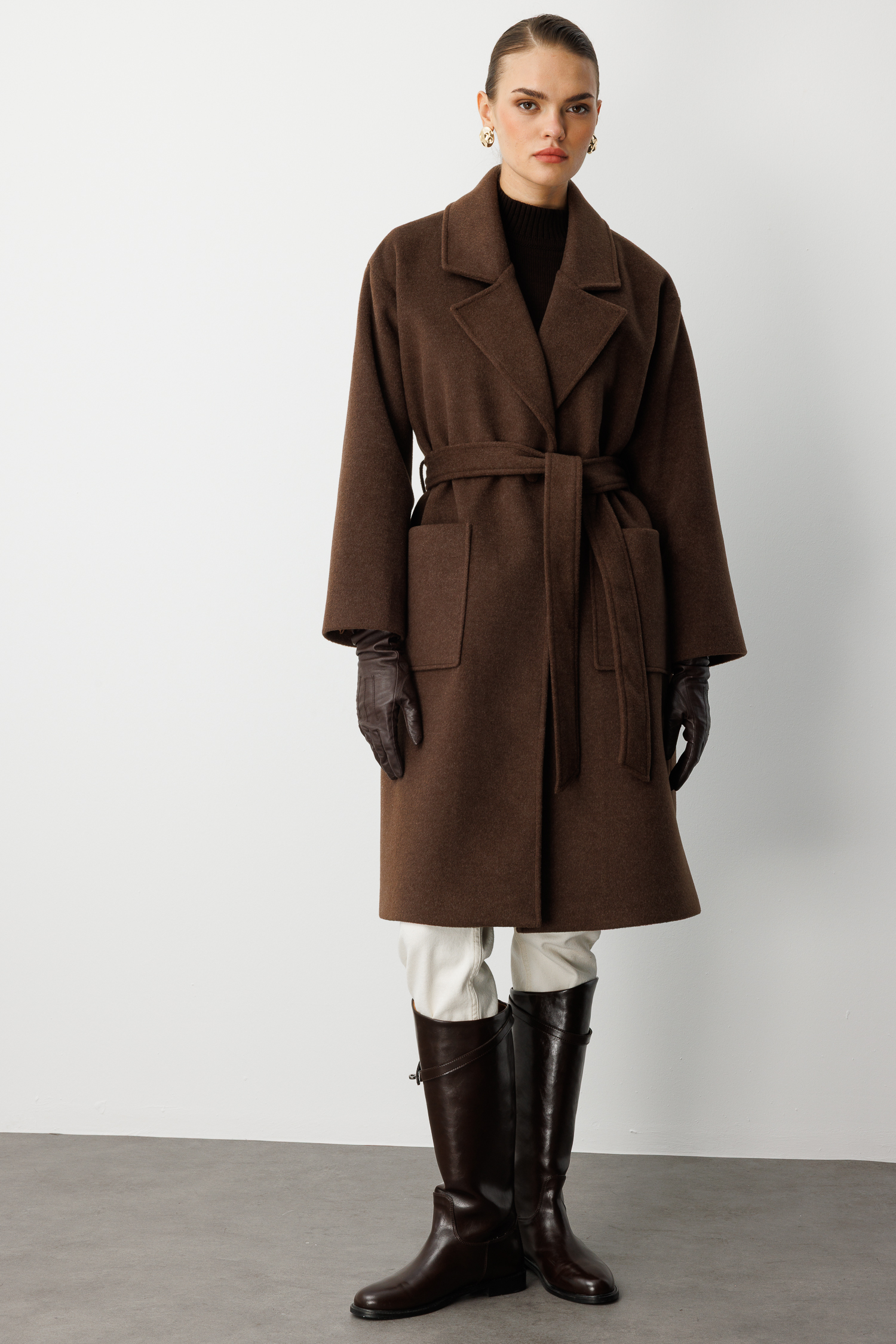 Mizalle Yünlü Kaşe Doku Torba Cepli Basic Kahverengi Kaban - Mizalle