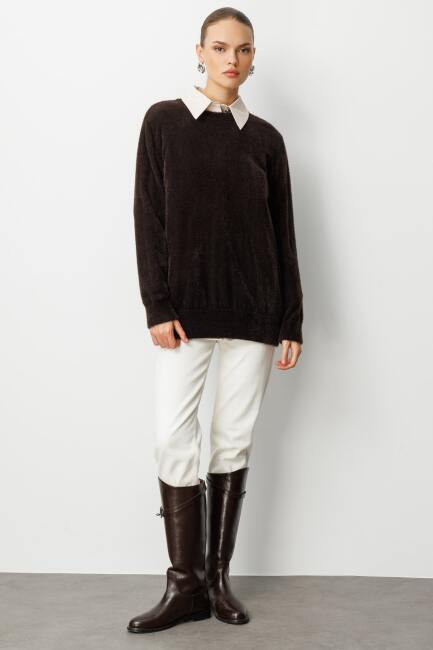 Mizalle Yuvarlak Yaka Oversize Yumuşak Dokulu Kahverengi Triko Kazak - Mizalle