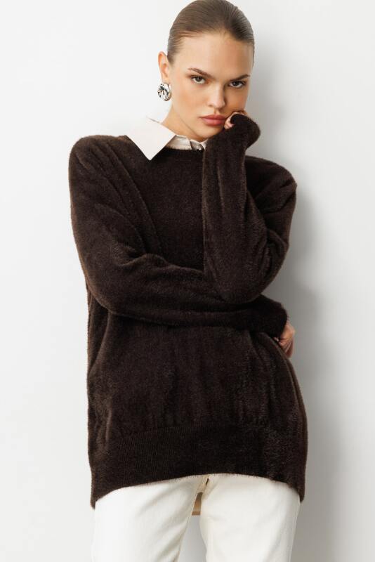Mizalle Yuvarlak Yaka Oversize Yumuşak Dokulu Kahverengi Triko Kazak · 3