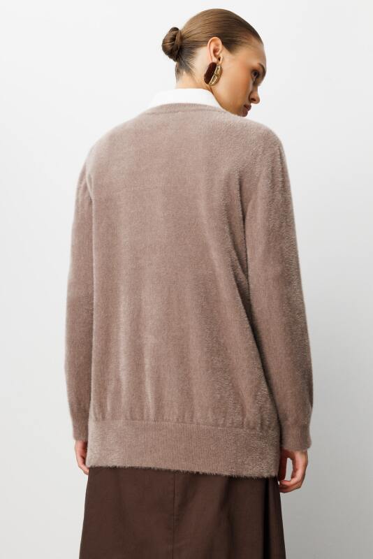 Mizalle Yuvarlak Yaka Oversize Yumuşak Dokulu Vizon Rengi Triko Kazak · 6