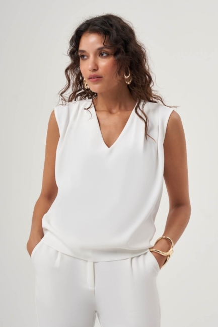 MZL Omzu Büzgülü V Yaka Ekru Kolsuz Bluz - MZL