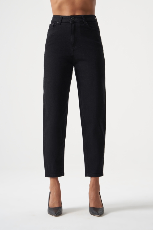 MZL Siyah Dar Kesim Bilek Boyu Denim Pantolon · 2
