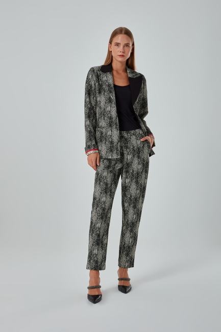 Mizalle Siyah Beyaz Desenli Şık Siyah Pantolon - Mizalle