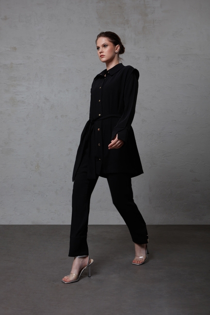 Mizalle Paçası Yırtmaçlı Klasik Siyah Krep Pantolon - Mizalle (1)