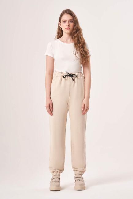 Paça Lastikli Örme Ekru Pantolon - Mizalle