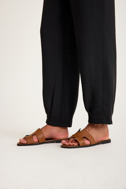 Mizalle Keten Görünümlü Rahat Kesim Siyah Jogger Pantolon - Mizalle