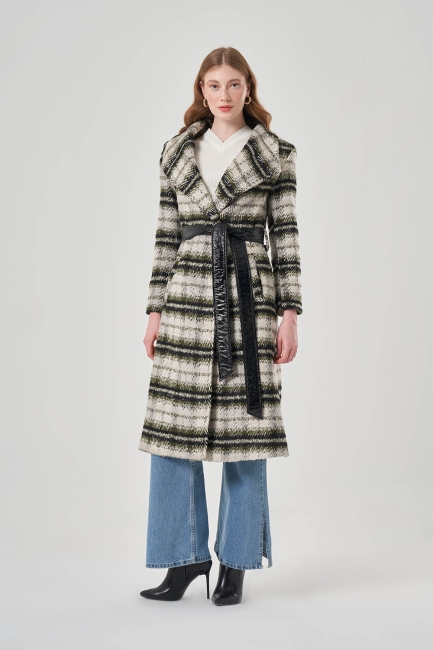 Mizalle Kaşe Dokulu Haki Ekoseli Şal Yaka Kaban - Mizalle