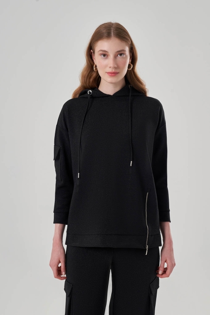 Mizalle Simli Siyah Fermuar Detaylı Kapüşonlu Sweatshirt - Mizalle