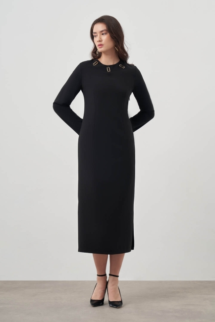 Mizalle Yaka Detaylı Krep Maksi Siyah Elbise - Mizalle (1)