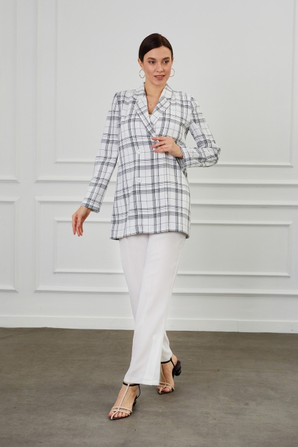 Mizalle Paçası Yırtmaçlı Ekru Dökümlü Pantolon - Mizalle